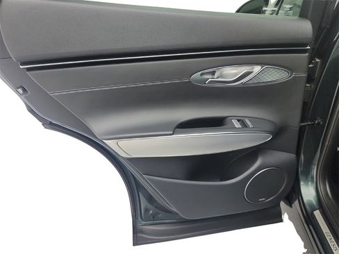 Used 2022 Genesis GV70 2.5T w/ Select Package image 24