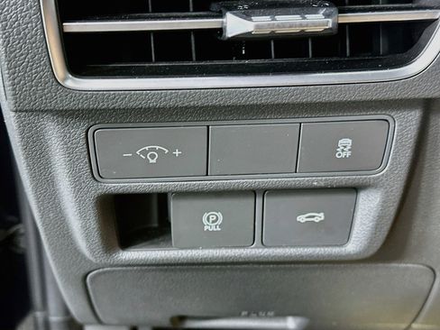 Used 2025 Hyundai Sonata SEL FWD image 17