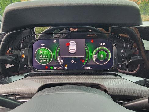 Used 2024 Volkswagen GTI SE w/ SE Leather Seats Package image 29