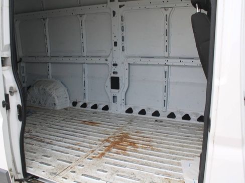 Used 2018 RAM ProMaster 2500 FWD image 5