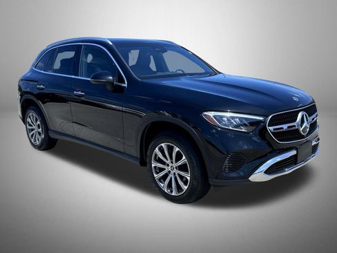 Used 2024 Mercedes-Benz GLC 300 GLC 300 image 3
