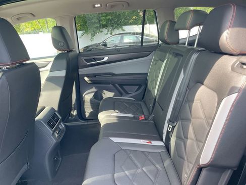 New 2025 Volkswagen Atlas Peak Edition SE image 49