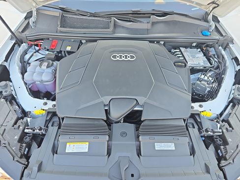 New 2026 Audi Q7 3.0T Premium Plus AWD/4WD image 29