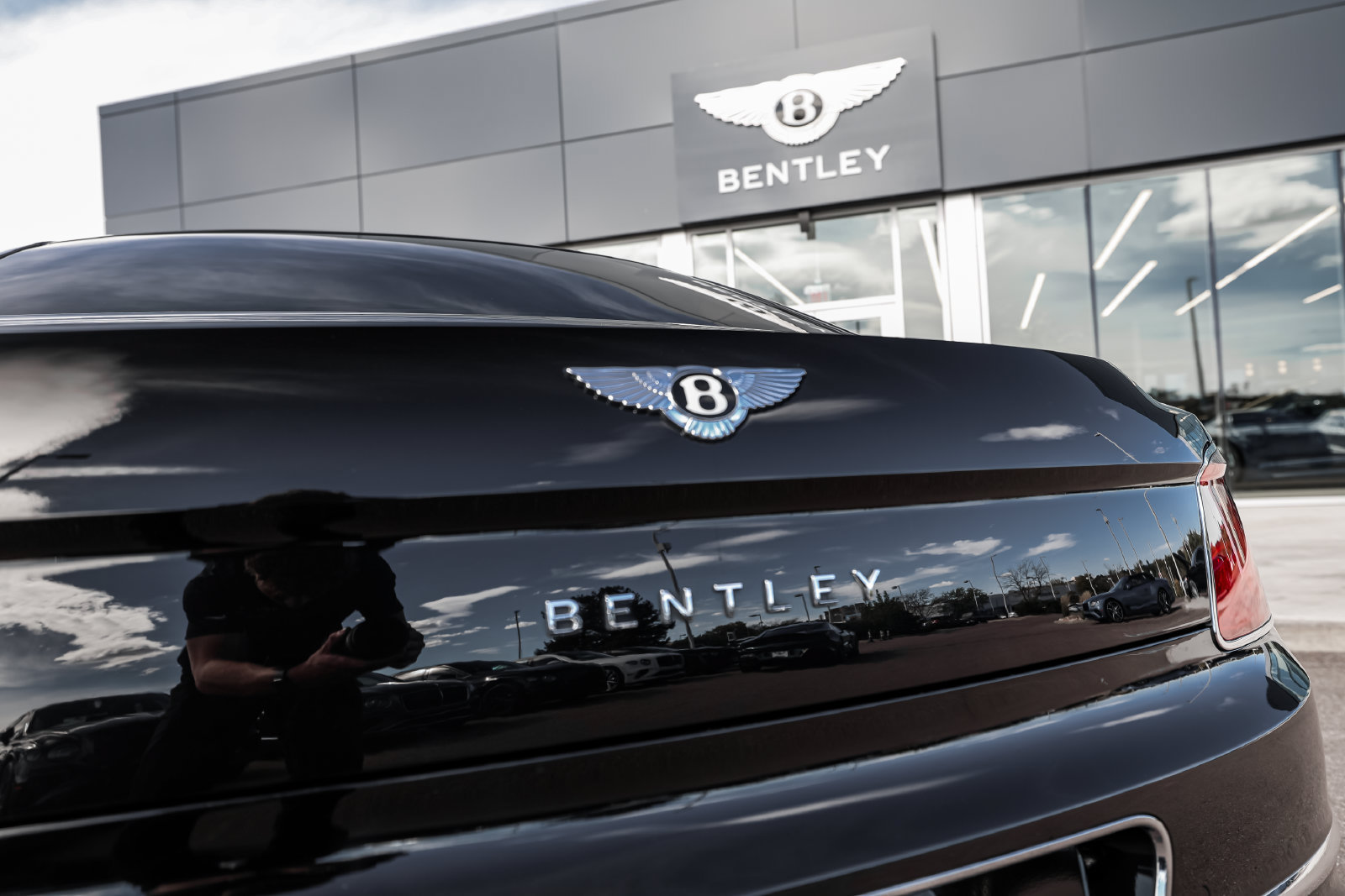 Certified 2022 Bentley Flying Spur V8 AWD/4WD image 12