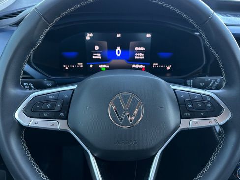 Used 2022 Volkswagen Taos SE w/ IQ.Drive SE Package image 23