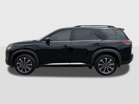 New 2026 Nissan Pathfinder Platinum FWD image 2