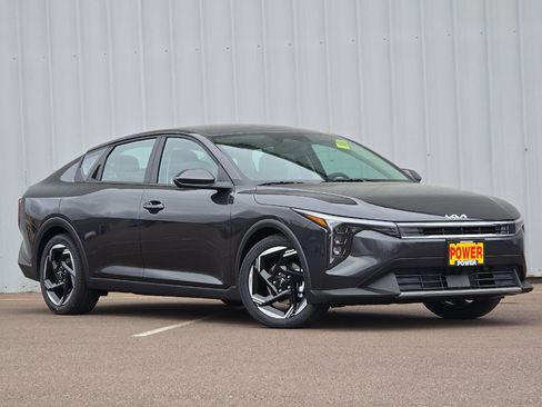 New 2026 Kia K4 EX image 2