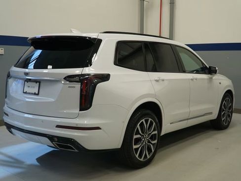 Certified 2023 Cadillac XT6 Sport w/ Technology Package AWD/4WD image 7