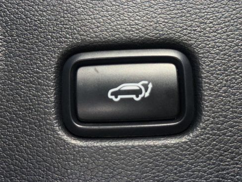 Used 2022 Kia Telluride SX image 9