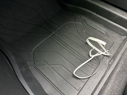 Used 2025 Chevrolet Trax RS w/ Driver Confidence Package image 15