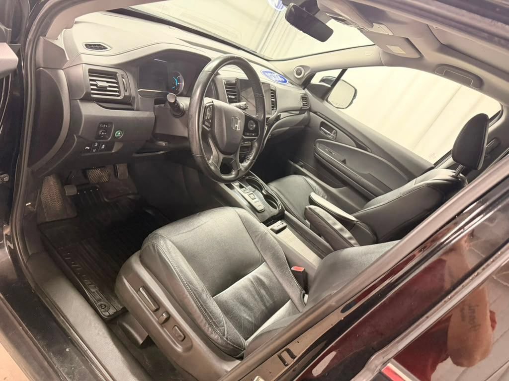 Used 2020 Honda Pilot Touring image 21