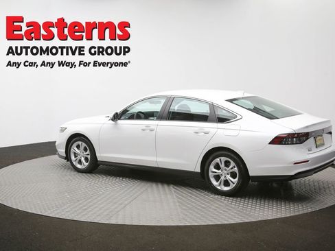 Used 2025 Honda Accord LX image 61