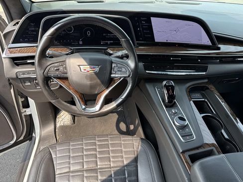 Used 2023 Cadillac Escalade Sport Platinum AWD/4WD image 10