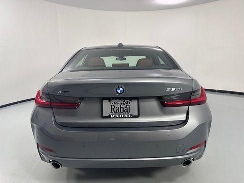 Certified 2025 BMW 330i xDrive Sedan w/ Premium Package AWD/4WD image 6