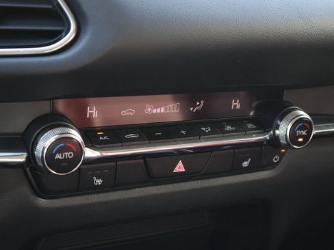 Used 2024 MAZDA CX-30 AWD 2.5 S w/ Preferred Package image 37