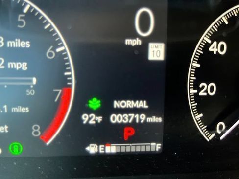 Used 2026 Honda Odyssey Elite image 7