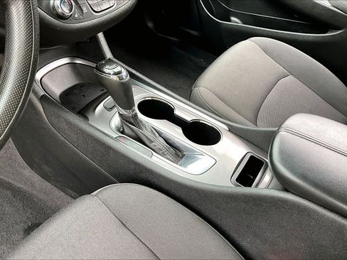 Used 2020 Chevrolet Malibu LT FWD image 16