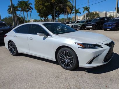 New 2025 Lexus ES 350 w/ Premium Package