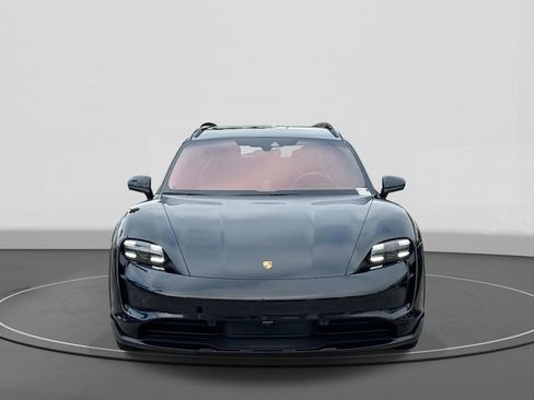 Used 2021 Porsche Taycan 4 Cross Turismo image 2