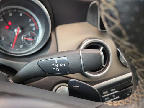 Used 2018 Mercedes-Benz GLA 250 image 23