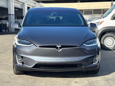 Used 2018 Tesla Model X P100D image 9