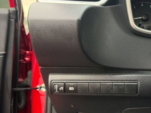 Used 2025 Toyota Corolla SE w/ SE Package FWD image 21