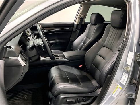 Used 2019 Honda Accord Touring image 22