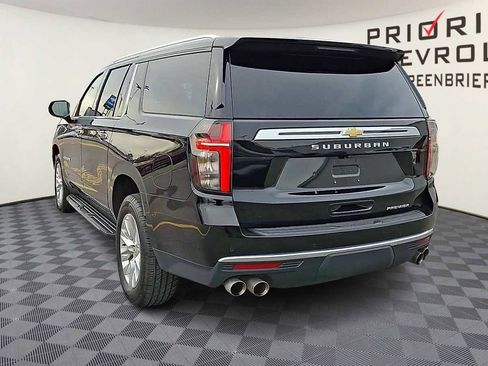 Used 2024 Chevrolet Suburban Premier image 7
