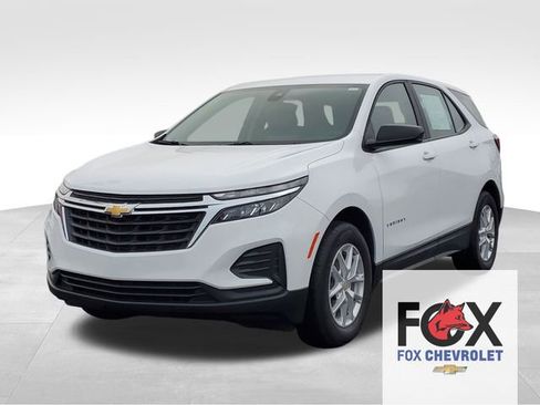 Certified 2024 Chevrolet Equinox LS w/ Driver Confidence II Package image 1