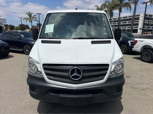 Used 2015 Mercedes-Benz Sprinter 2500 image 2