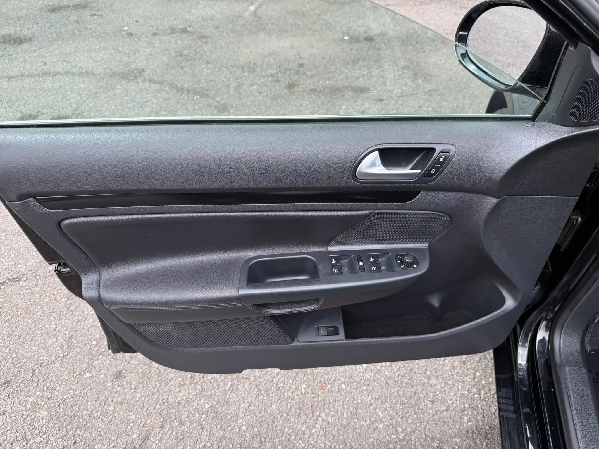 Used 2013 Volkswagen Jetta TDI FWD image 20