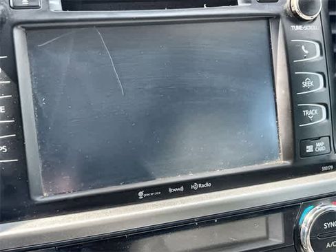 Used 2017 Toyota Highlander XLE image 26