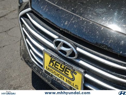 Used 2018 Hyundai Elantra Value Edition w/ Cargo Package FWD image 9
