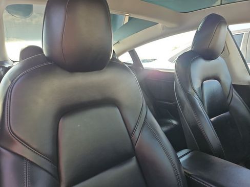 Used 2020 Tesla Model 3 Standard Range Plus RWD image 15