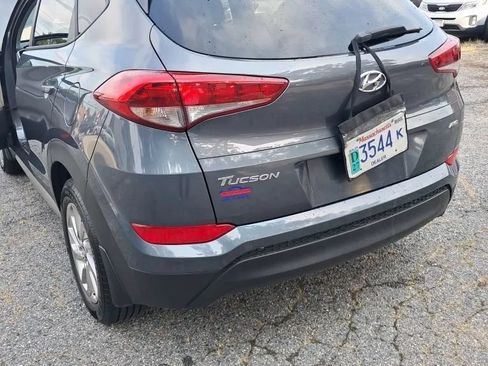 Used 2017 Hyundai Tucson SE w/ SE Popular Package 02 AWD/4WD image 7