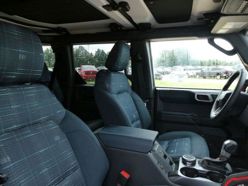 New 2026 Ford Bronco Heritage Edition AWD/4WD image 10