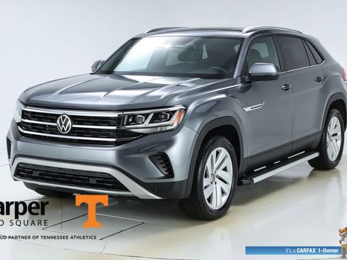 Used 2023 Volkswagen Atlas Cross Sport SE w/ Panoramic Sunroof Package image 40