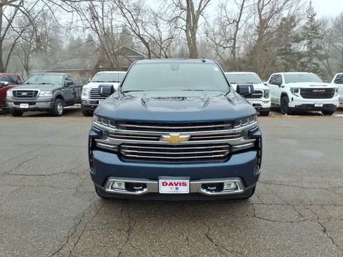 Used 2020 Chevrolet Silverado 1500 High Country w/ Technology Package image 9