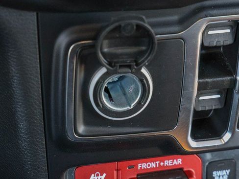 Used 2023 Jeep Wrangler Unlimited Rubicon 4xe AWD/4WD image 19