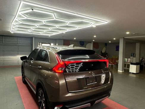 Used 2018 Mitsubishi Eclipse Cross SEL AWD/4WD image 4