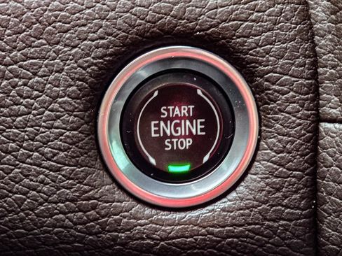 Used 2021 GMC Yukon XL Denali image 22