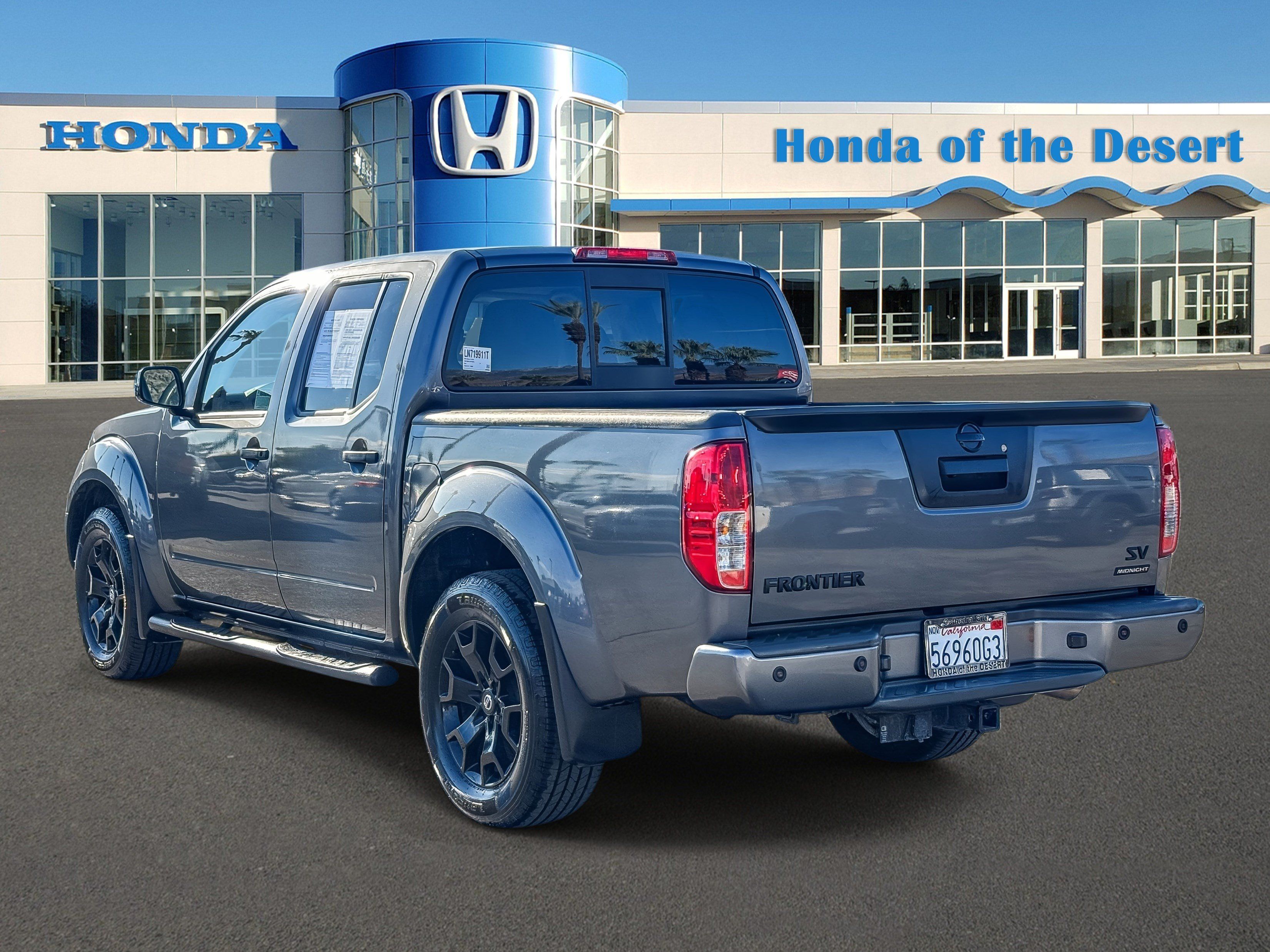 Used 2020 Nissan Frontier SV w/ Midnight Edition Floor Mats RWD image 5