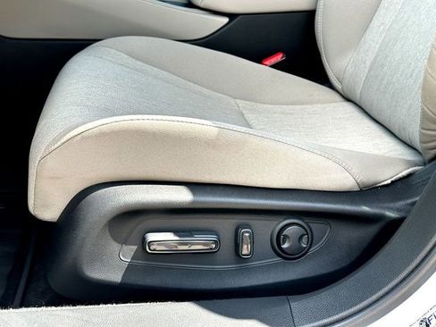 Used 2025 Honda Accord SE image 12