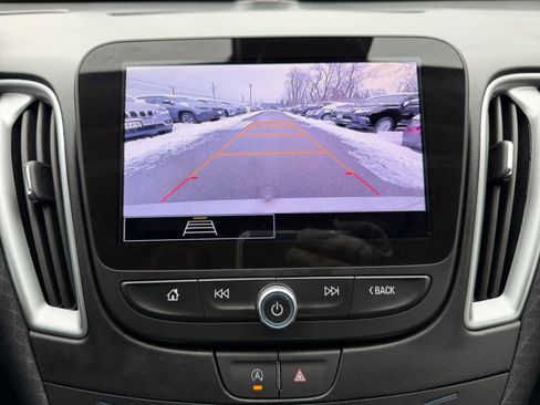 Used 2024 Chevrolet Malibu LT image 19