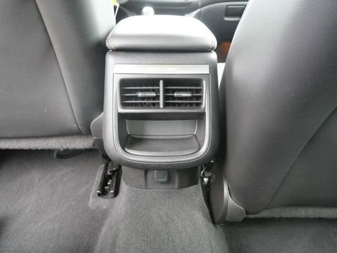 Used 2017 Chevrolet Impala LT image 16