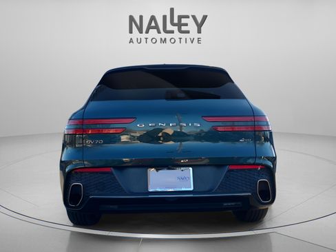 Used 2022 Genesis GV70 2.5T w/ Advanced Package image 5