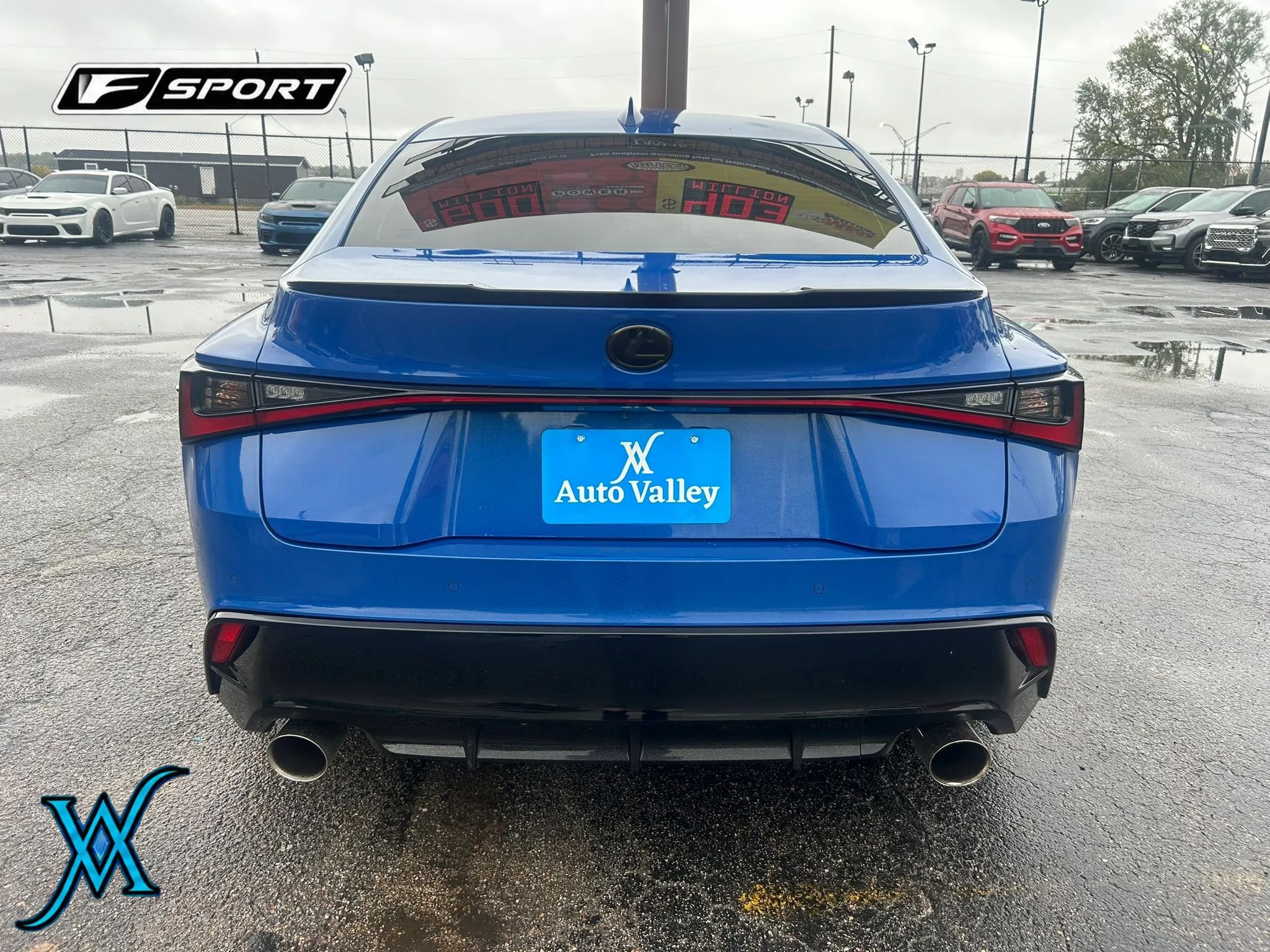 Used 2023 Lexus IS 350 F Sport w/ Memory Package AWD/4WD image 6