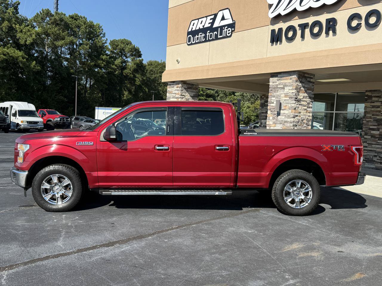 Used 2017 Ford F150 XLT w/ Equipment Group 302A Luxury AWD/4WD image 2