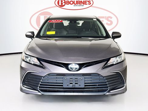 Used 2022 Toyota Camry LE AWD/4WD image 3