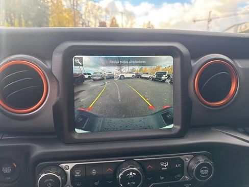 Used 2021 Jeep Gladiator Mojave image 24